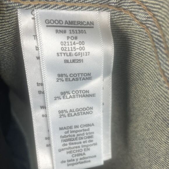 Good American The Fitted Blue Jean Jacket NWT Size 0 - Picture 8 of 12